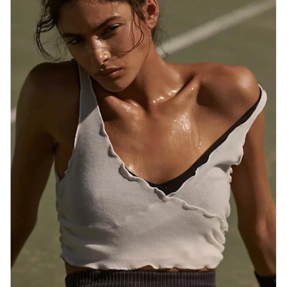 🚨9068. Free People Reach For The Stars Cami - Picture 3 of 6